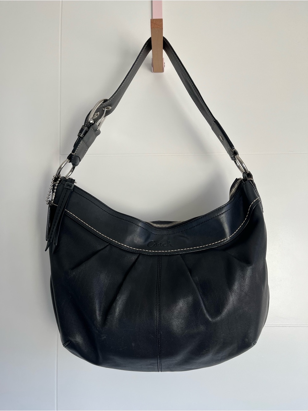**VINTAGE** Coach Black Leather Shoulder Hobo Bag